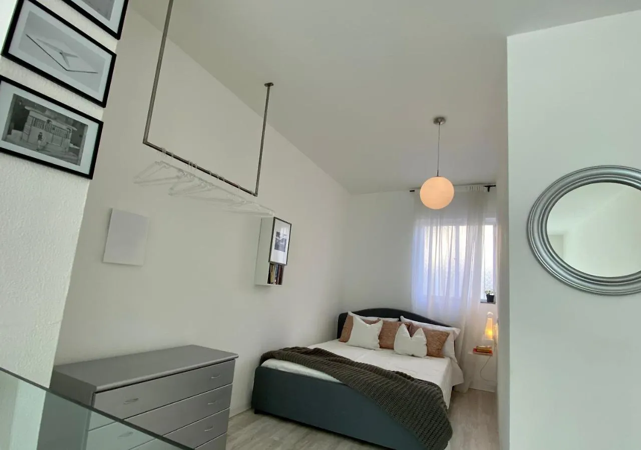 Semesterbostad Scalabrini Loft Villa Como