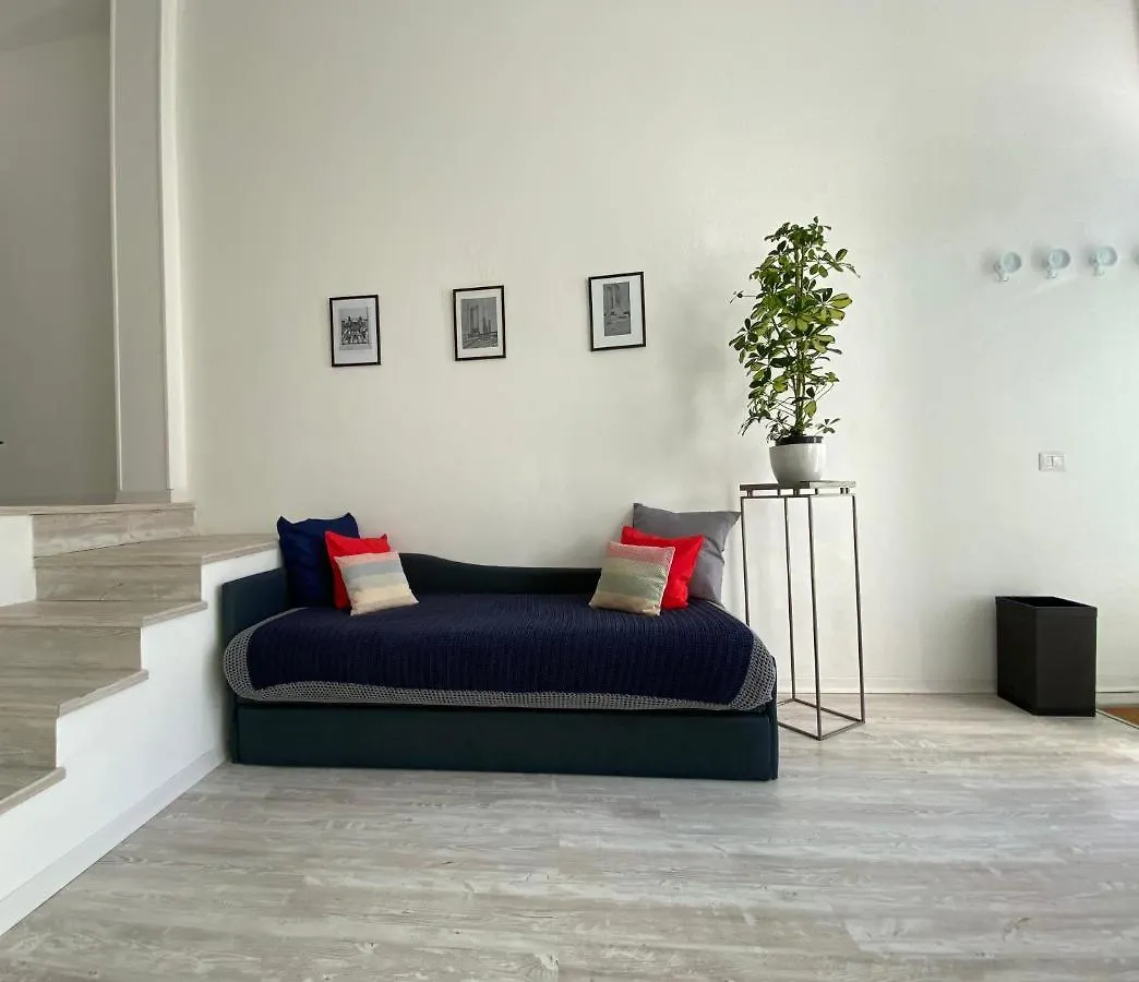 Semesterbostad Scalabrini Loft Villa Como
